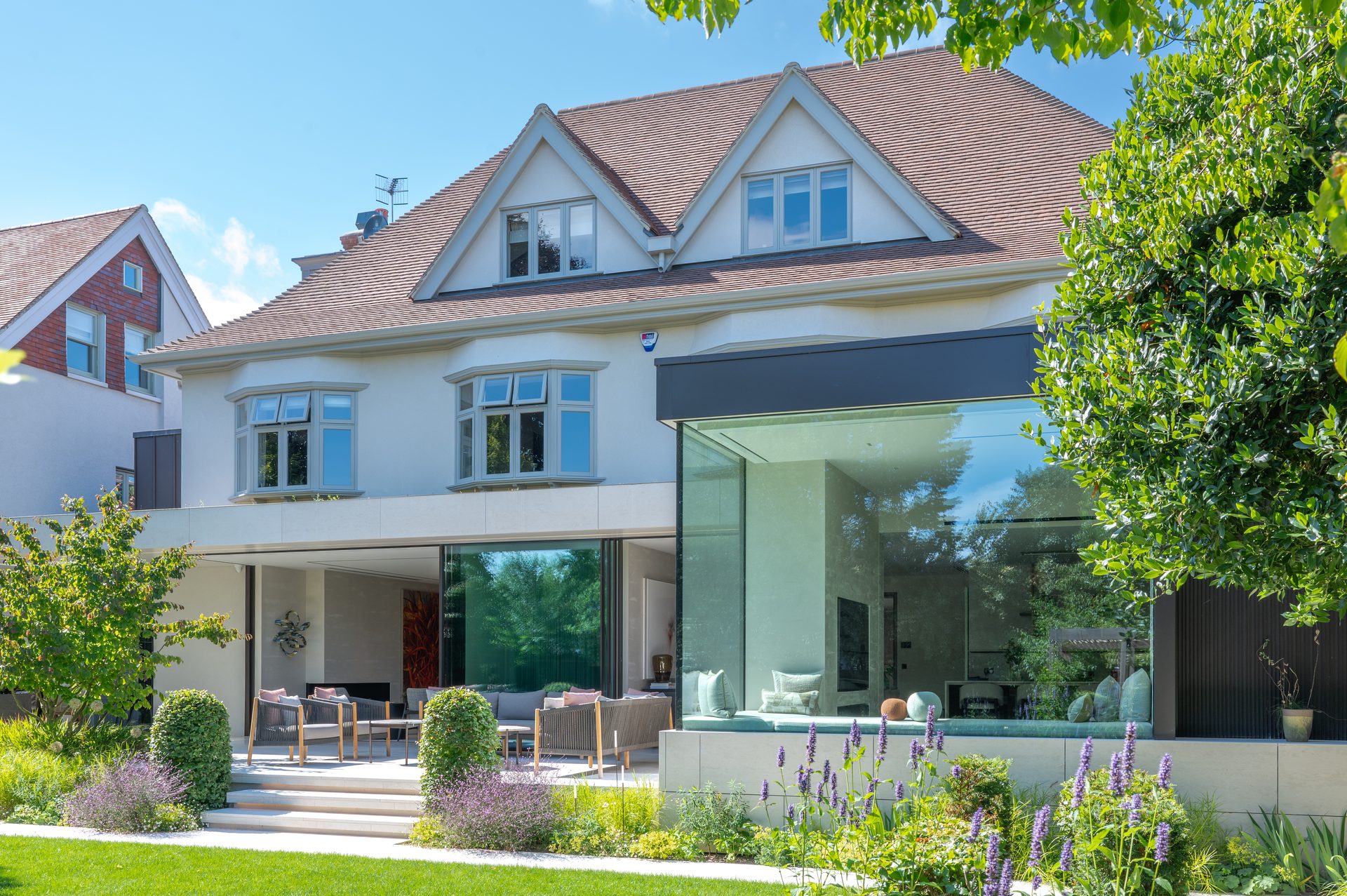 Contemporary Extension in Wimbledon