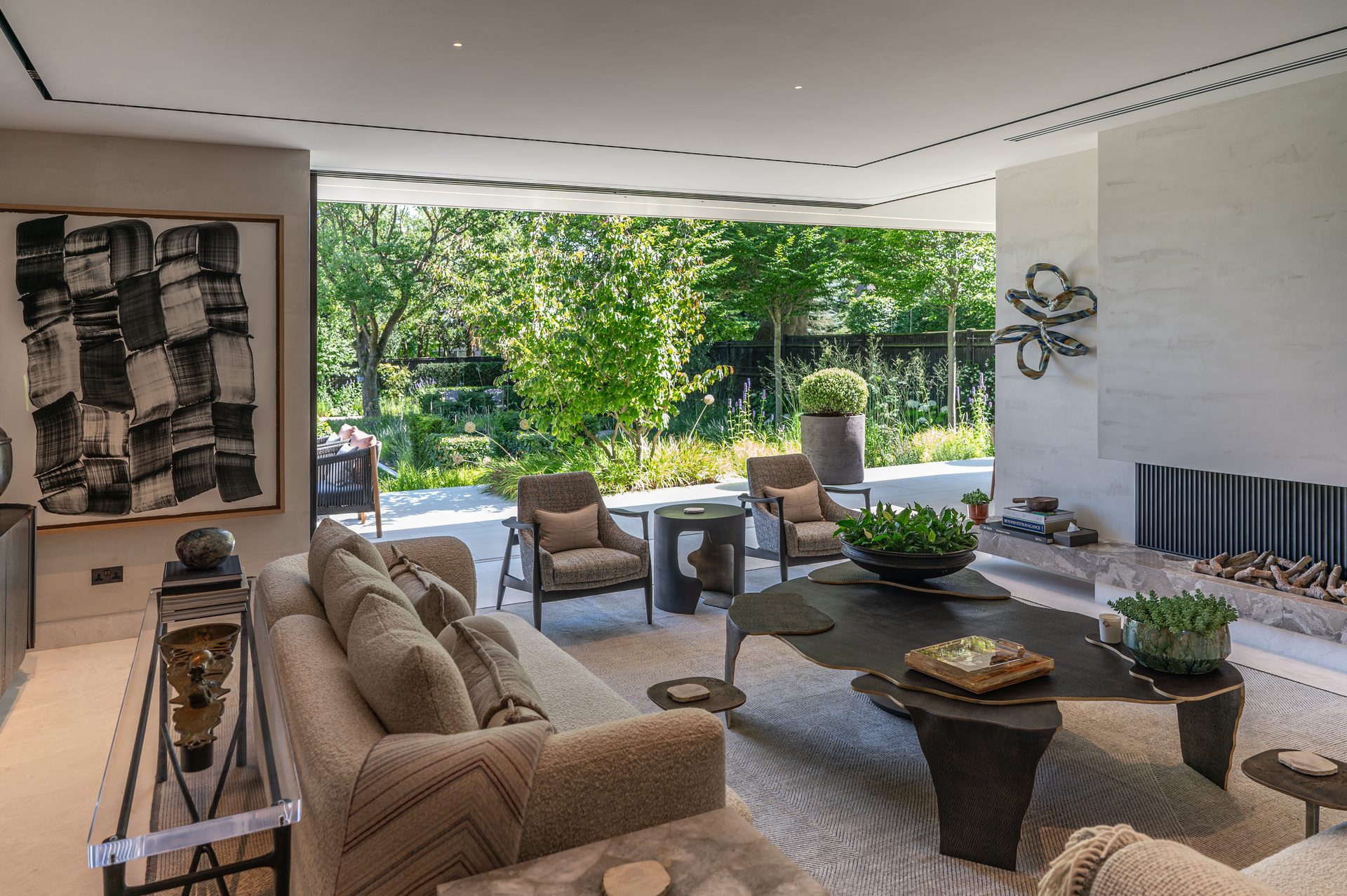 Contemporary Extension in Wimbledon