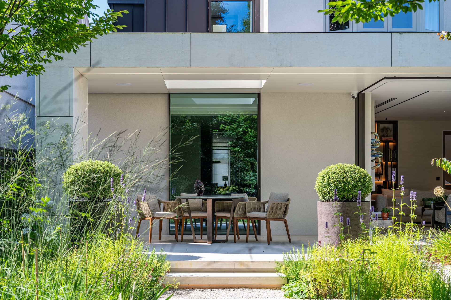 Contemporary Extension in Wimbledon
