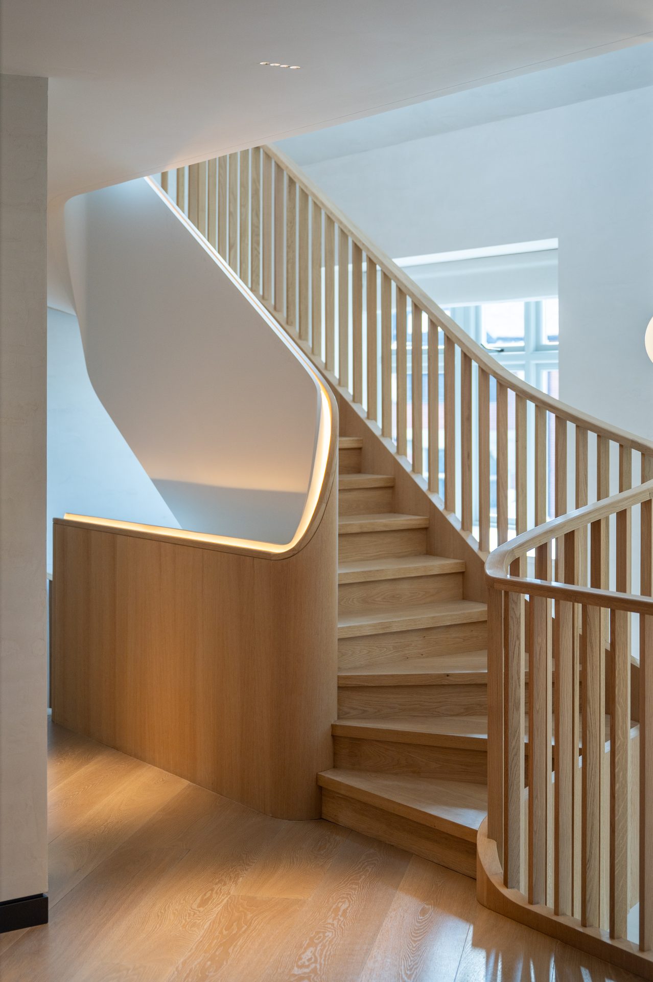 Contemporary Extension in Wimbledon