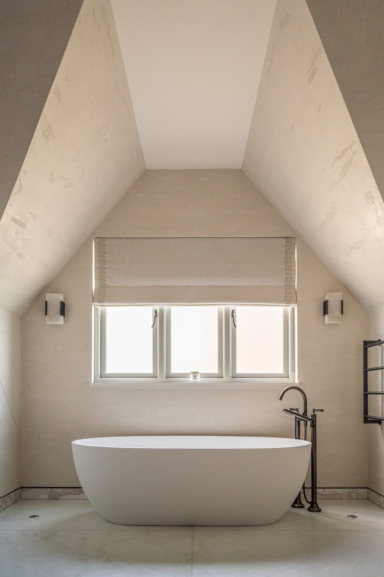 Contemporary Extension in Wimbledon