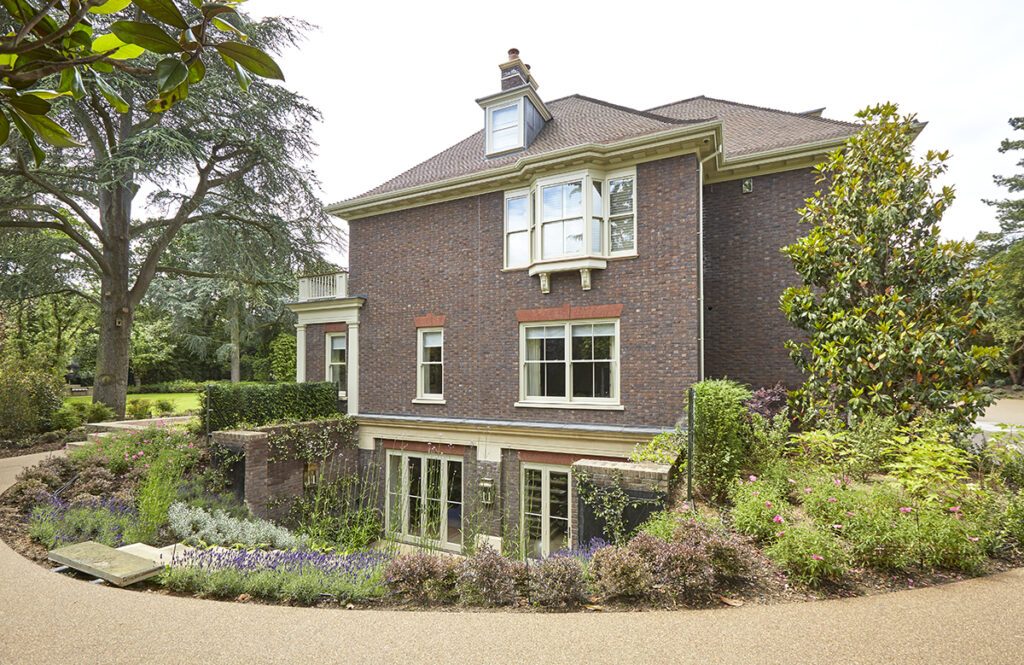 Detached Family Home in Kingston Upon Thames